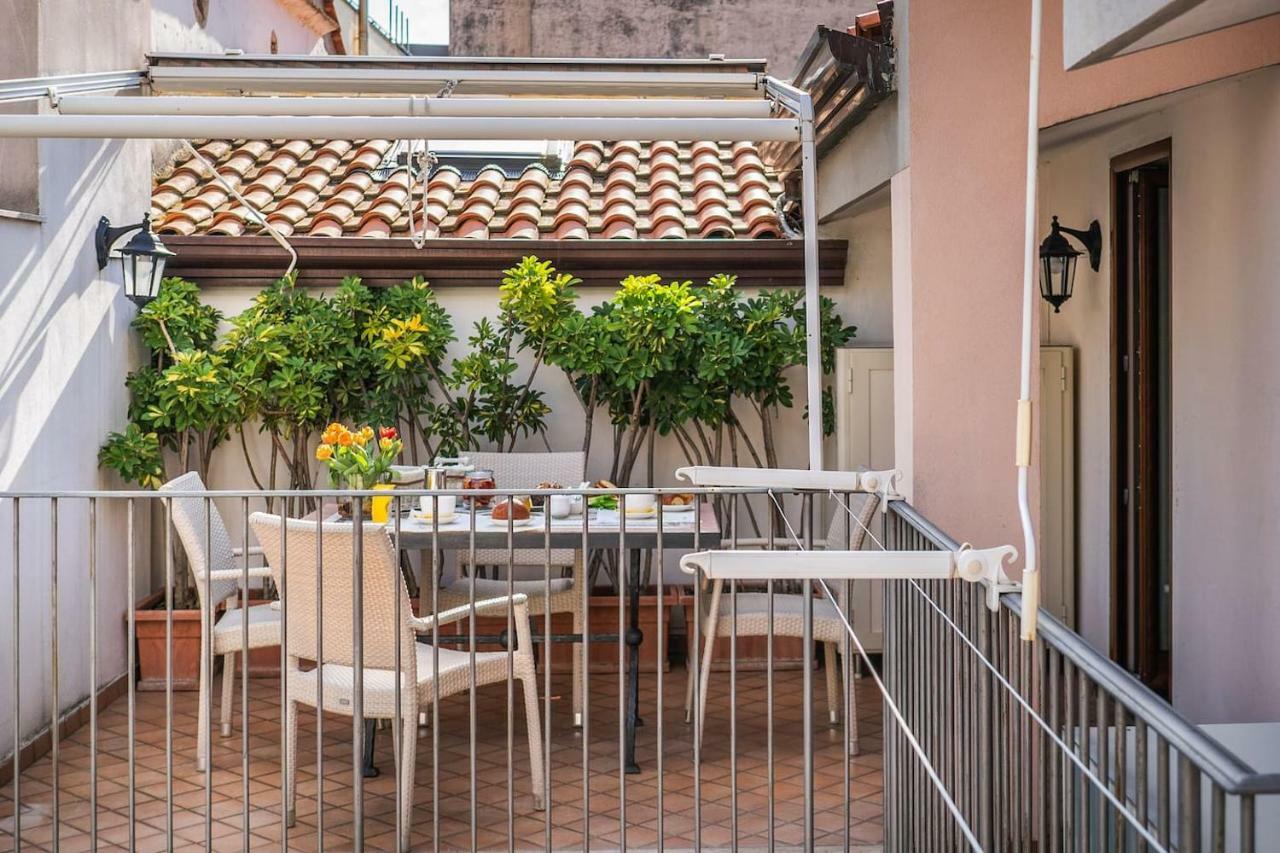 Il Tulipano - Appartamento Al Centro Di วีโกเอเกวนเซ ภายนอก รูปภาพ